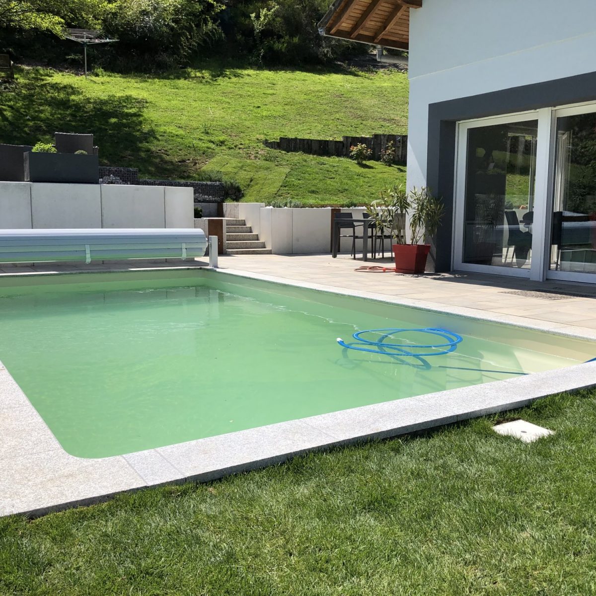 IMG 8194 1 1200X1200 | Amenexter Quelles sont les étapes de la pose d’une piscine ? Guebwiller