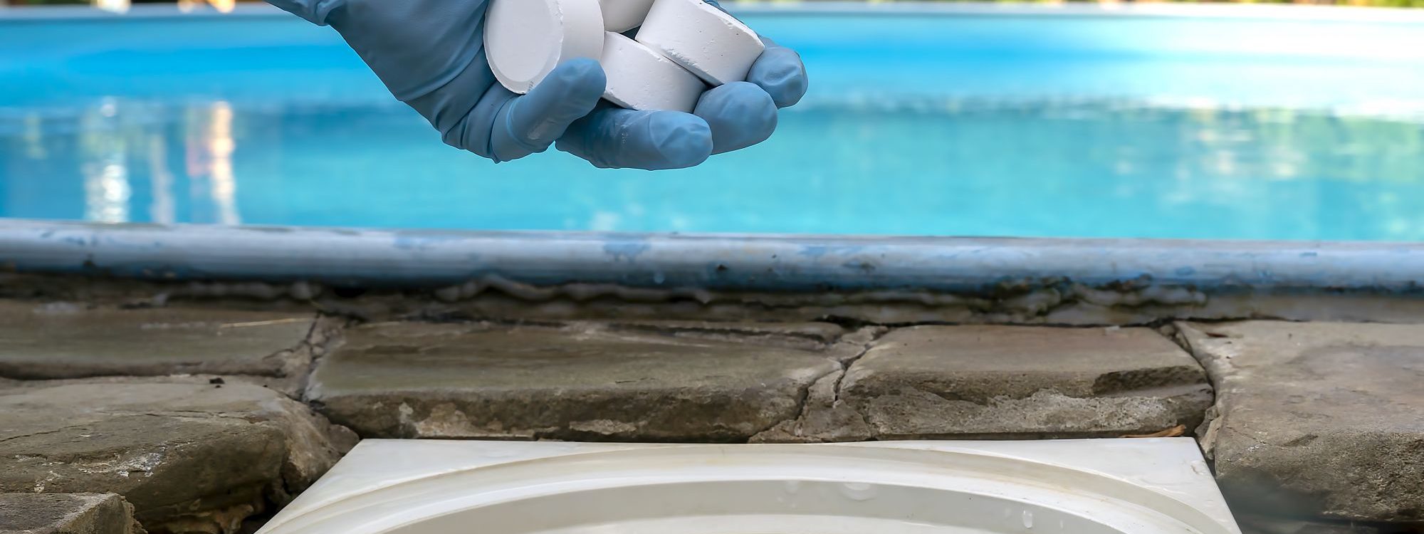 Quel traitement de l&#8217;eau utiliser pour ma piscine ? Saint-Louis