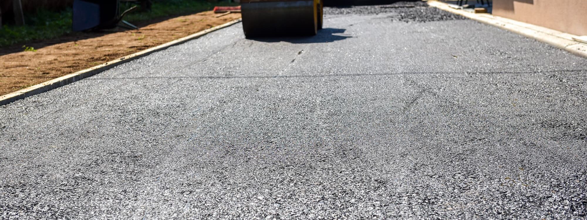 Comment entretenir ses all&eacute;es goudronn&eacute;es ? Wittenheim