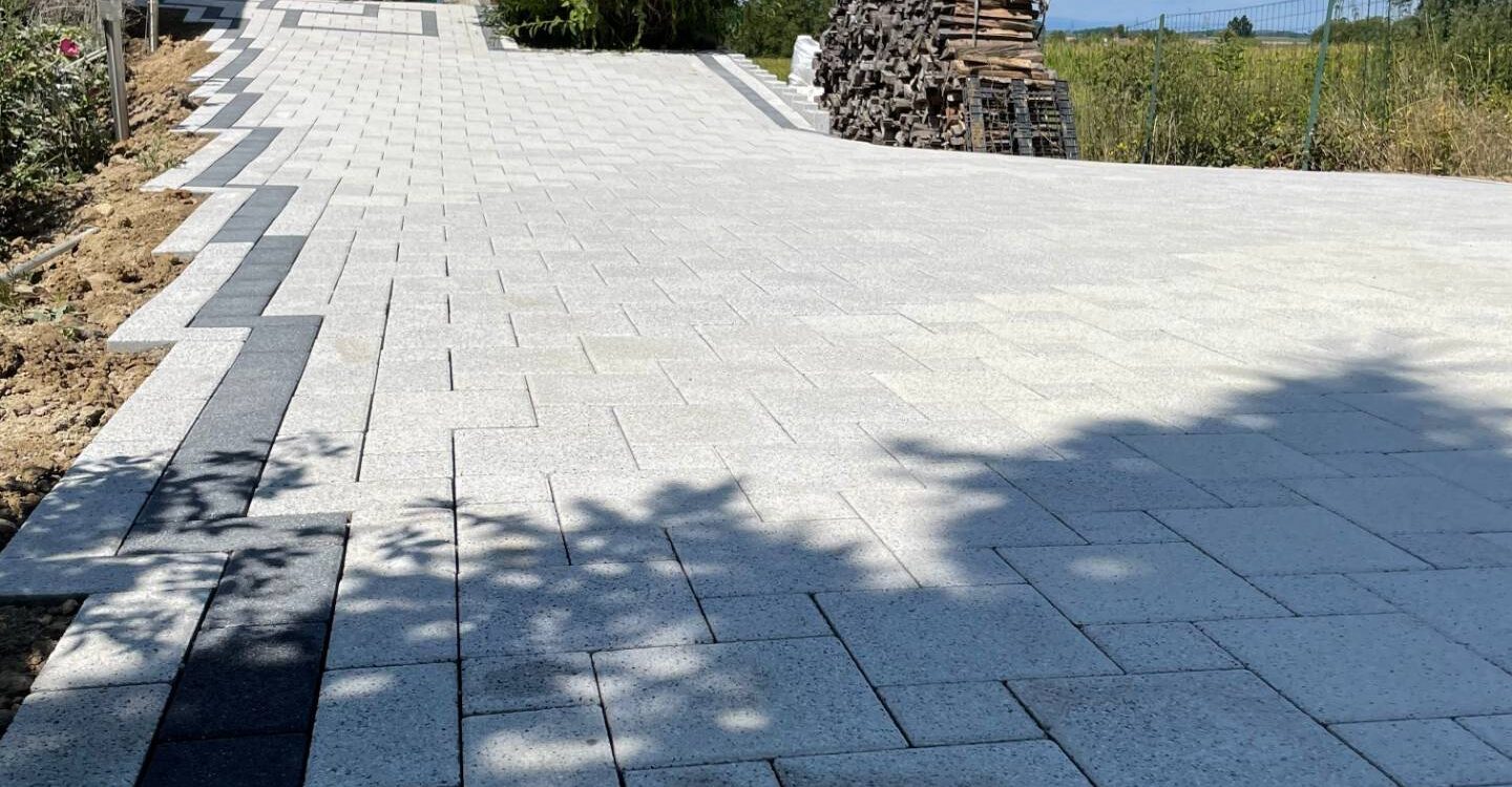 AMENEXTER AMENAGEMENT EXTERIEUR 73 1440X750 | Amenexter Comment entretenir et réparer un dallage en ardoise pour préserver son éclat ? Wittelsheim